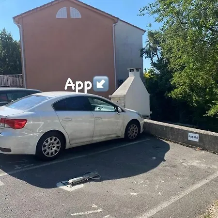 App Ra *